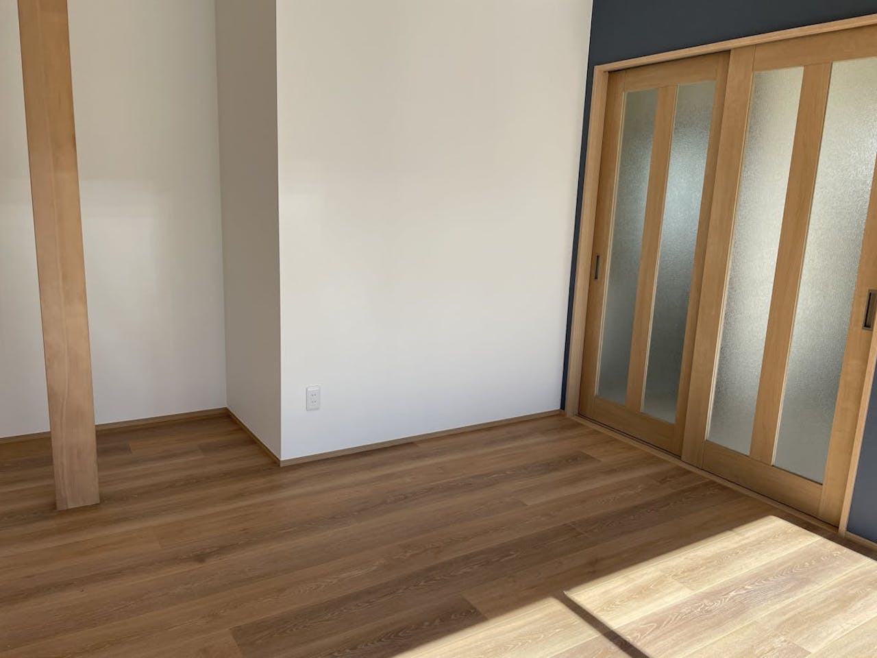 ラミネートフローリング