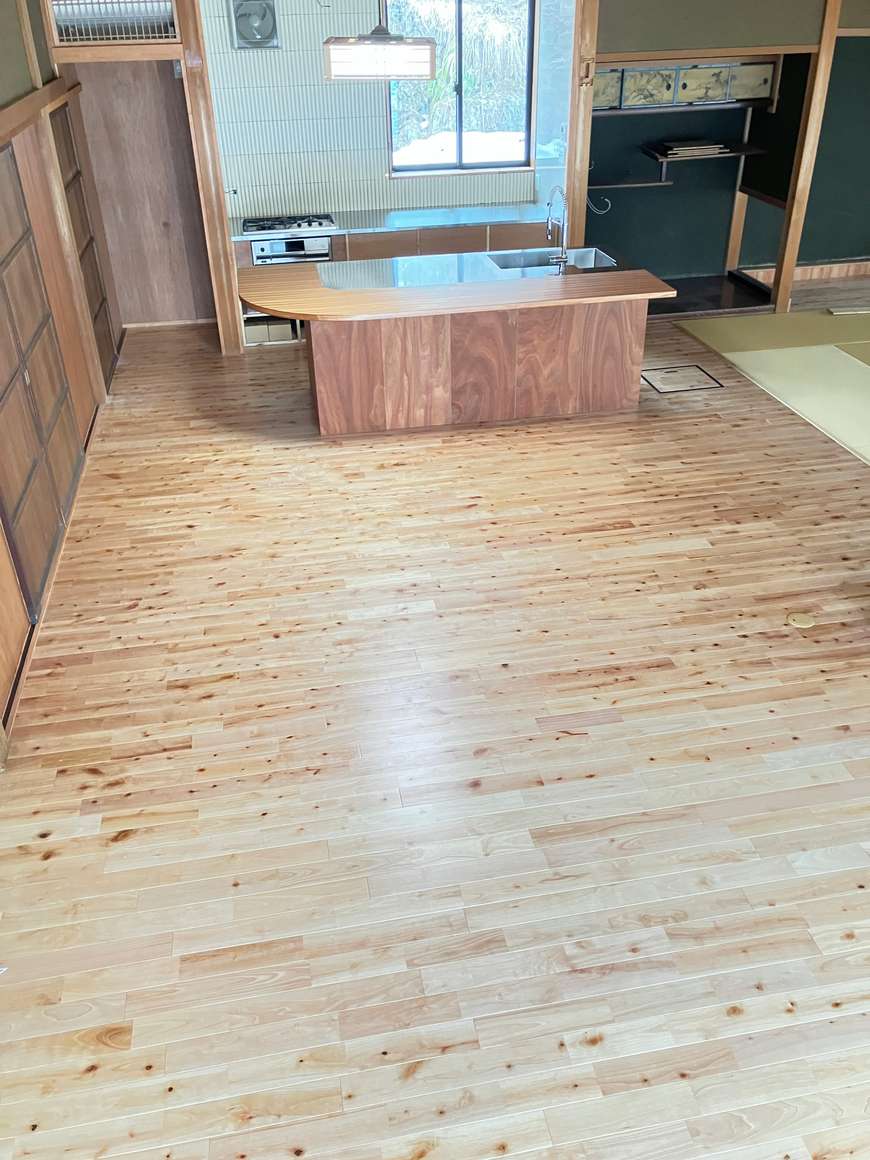樺サクラフローリング床材家具 ショールームのフローリング紹介『北欧テイストのインテリアとも相性の