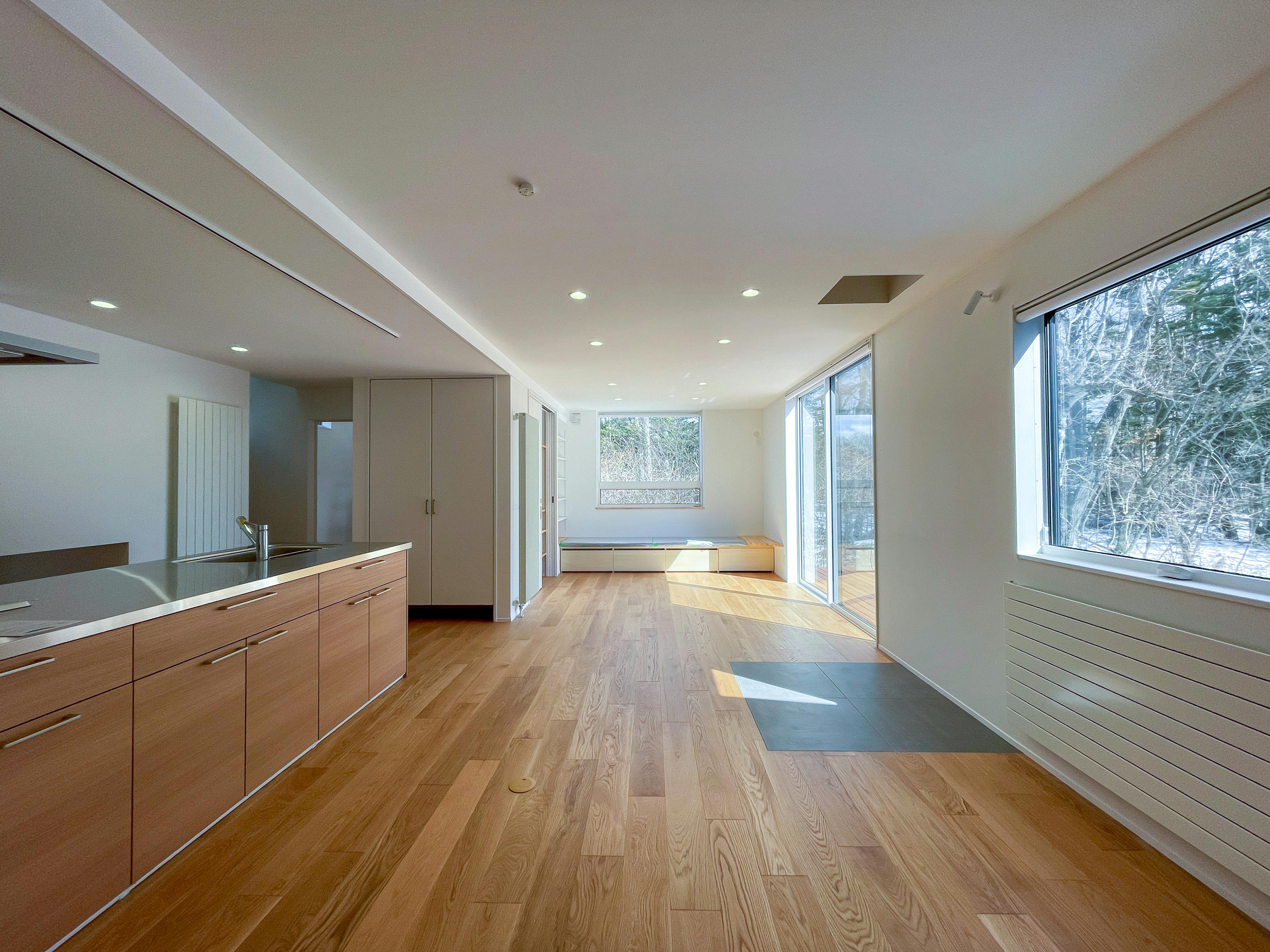 挽板フローリングと徹底比較！KRONOTEXは傷に強い？