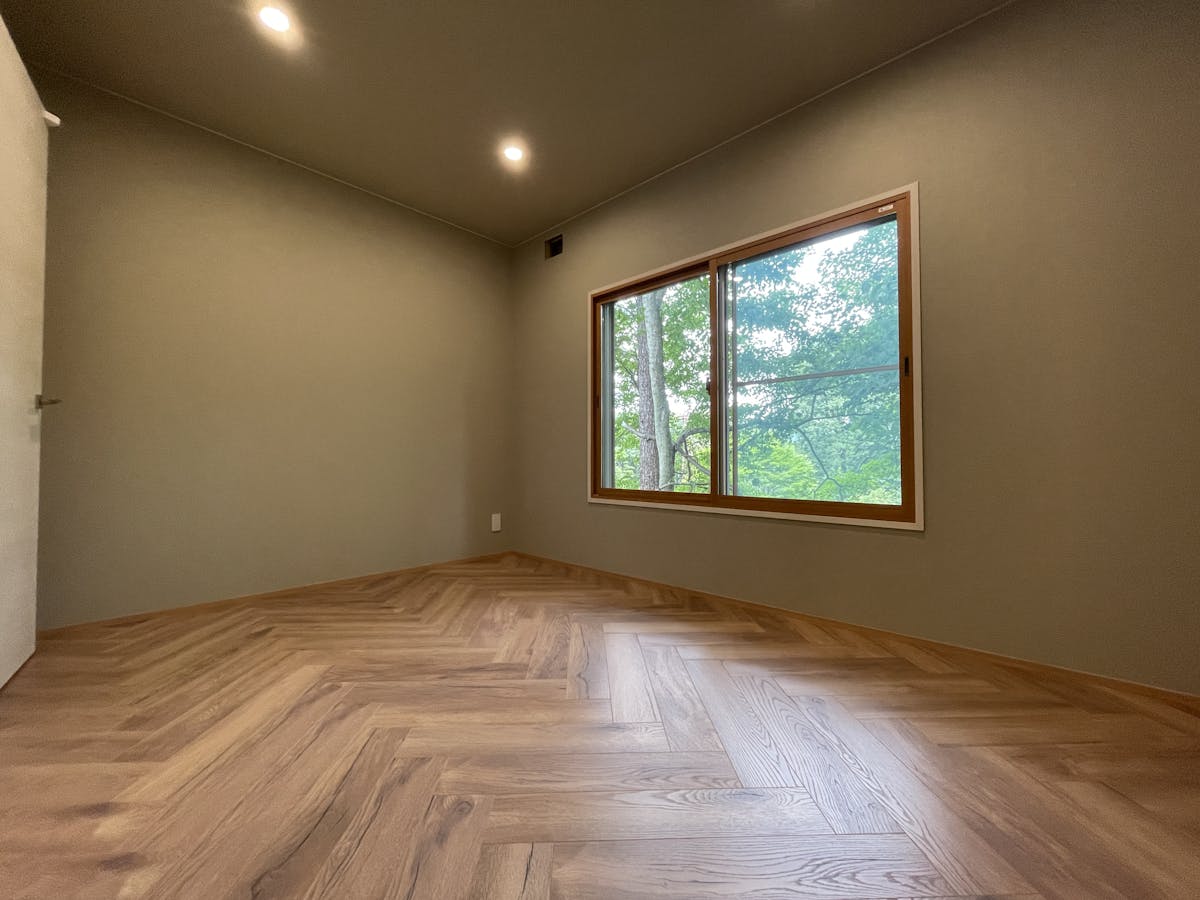 別荘リフォームの施工事例|ヘリンボーンD4764