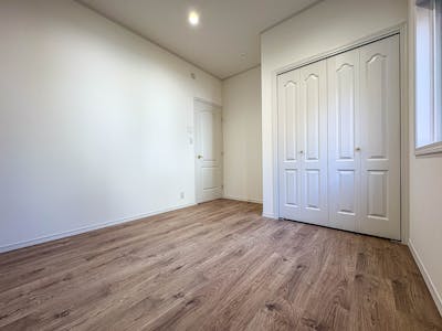 新築一軒家施工事例｜KRONOTEX MAMMUT D3081