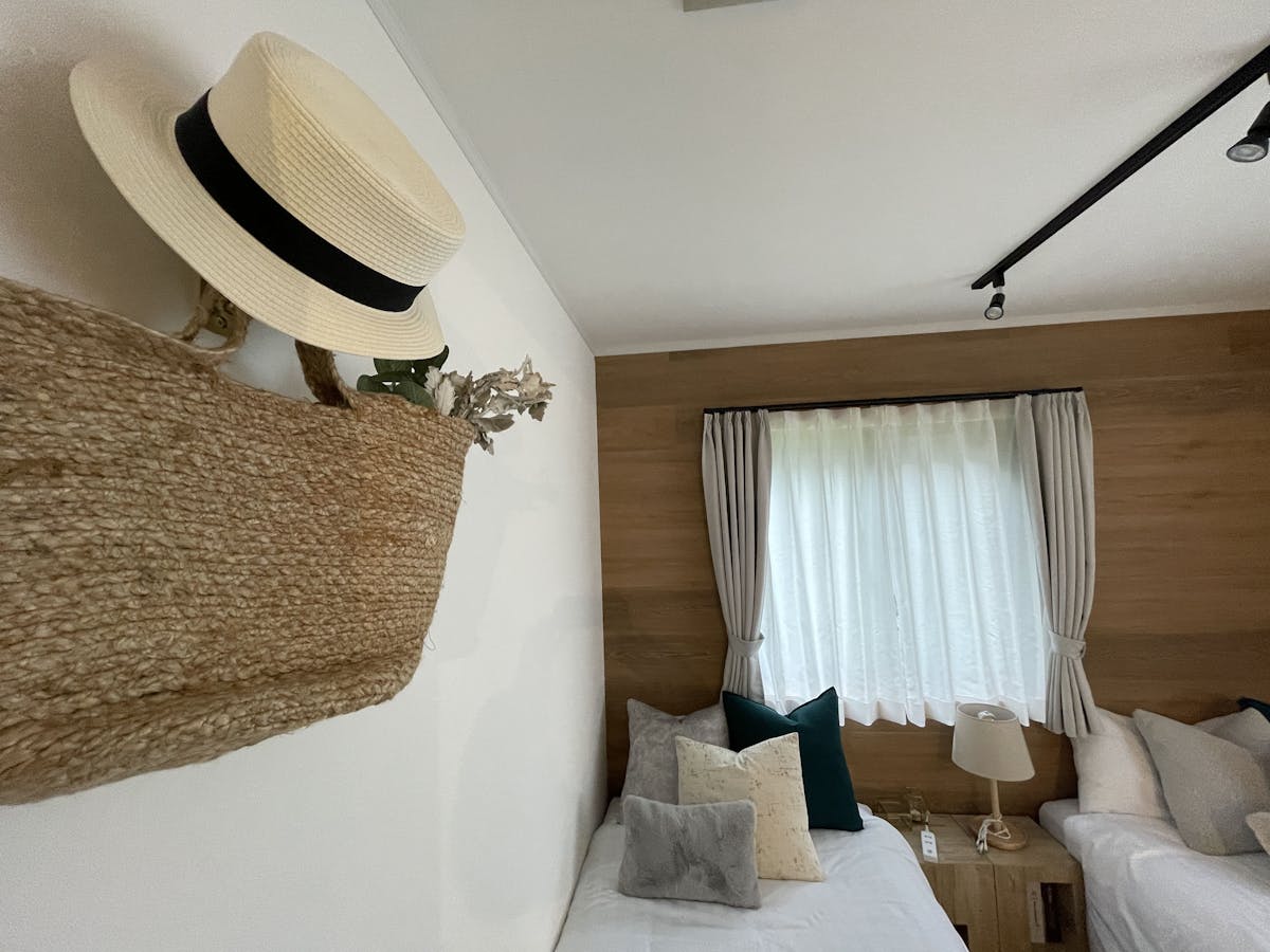 ラミネートフローリングKRONOTEX|EXQUISIT D2805某宿泊施設の施工事例