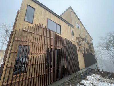 新築一戸建ての住宅｜外壁材サーモウッド