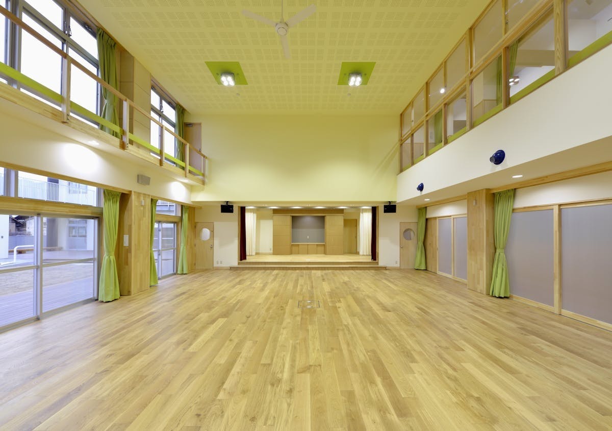 体育館フローリング