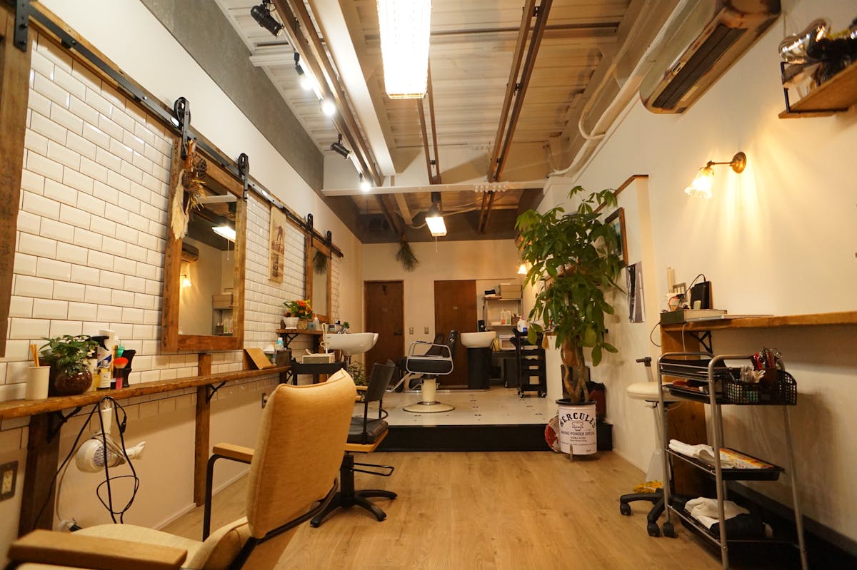 ラミネートフローリング