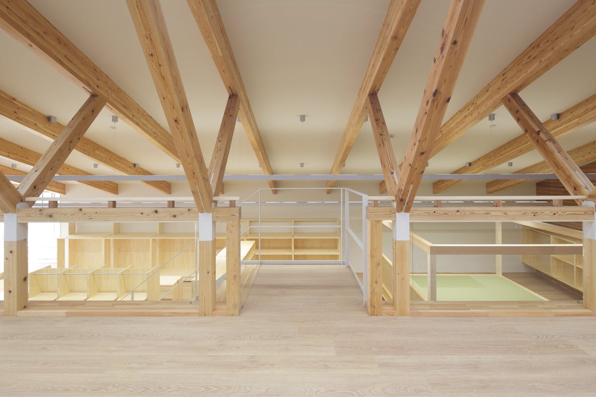 ラミネートフローリング