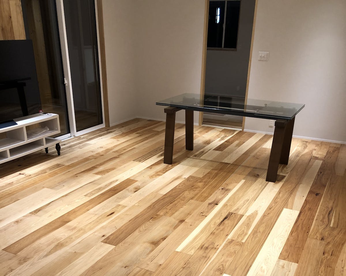 無垢フローリング＿ヒッコリー