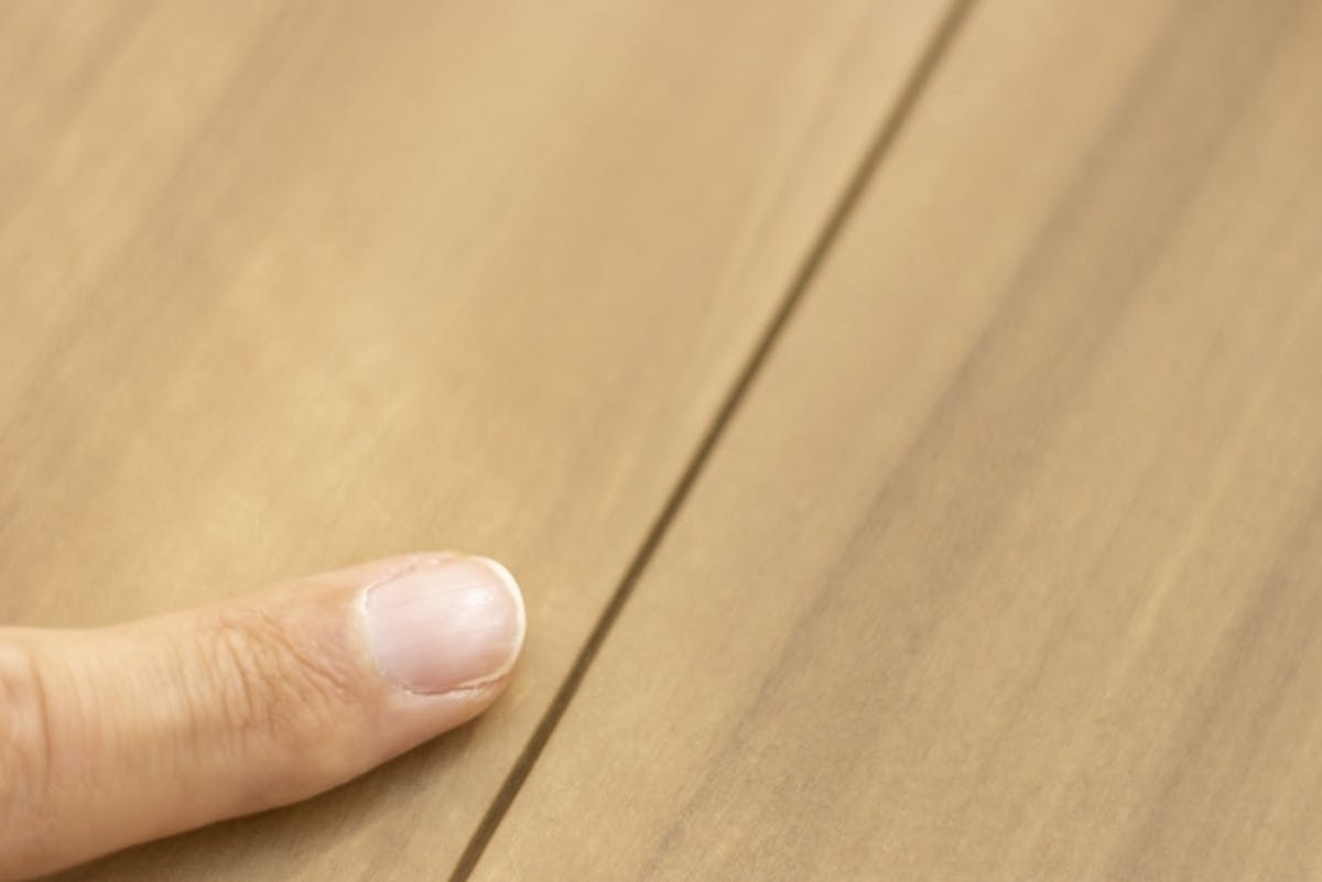 フローリング 隙間