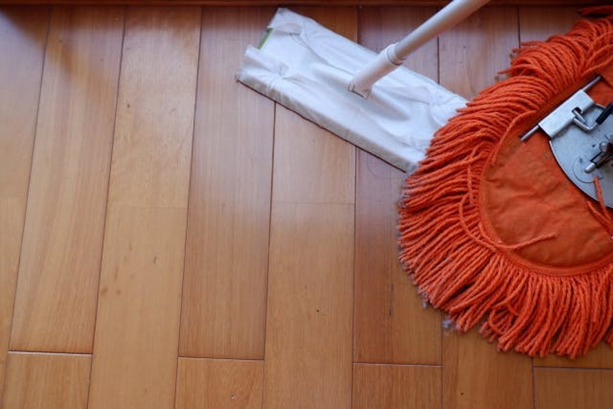 フローリングワックス